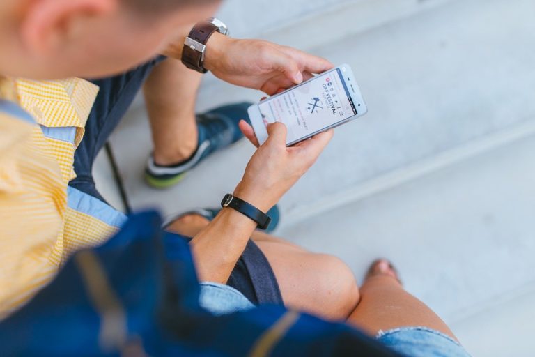 Mint Mobile Reviews SIM Card The Point News